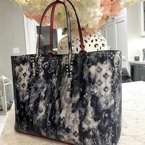 Brand New Christian Louboutin Cabata Calf Punk Leather Large Tote ❤️❤️